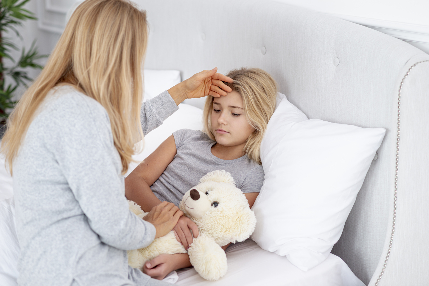 paidiatros evelina koutra gastrenteritida sta paidia 